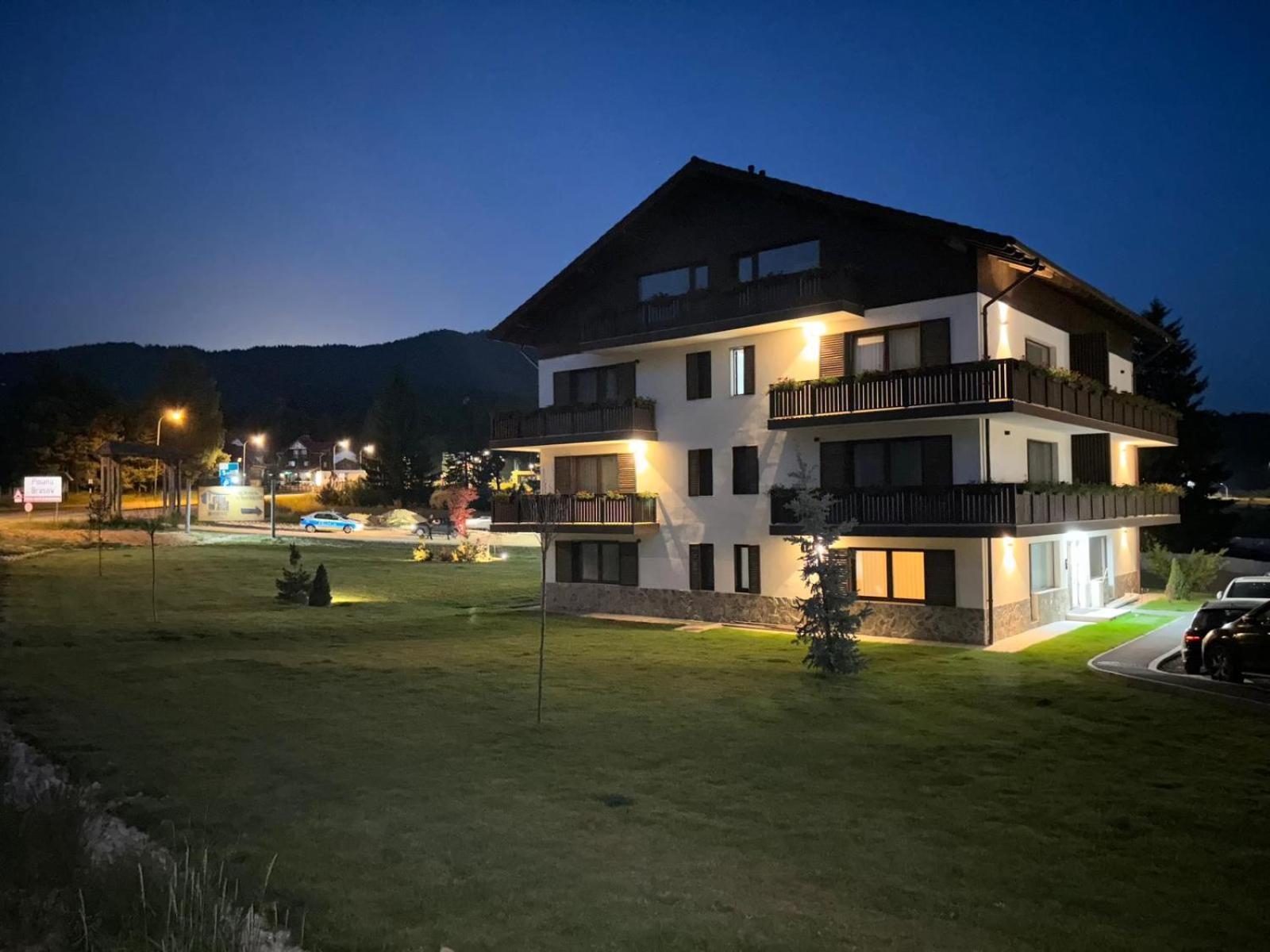 Albert Residence Aparthotel Grand Chalet With Free Spa Access To Alpin Resort Poiana Braşov Dış mekan fotoğraf